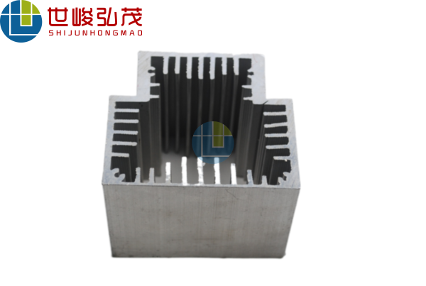 電子散熱器鋁型材-3 電子散熱器鋁型材-3