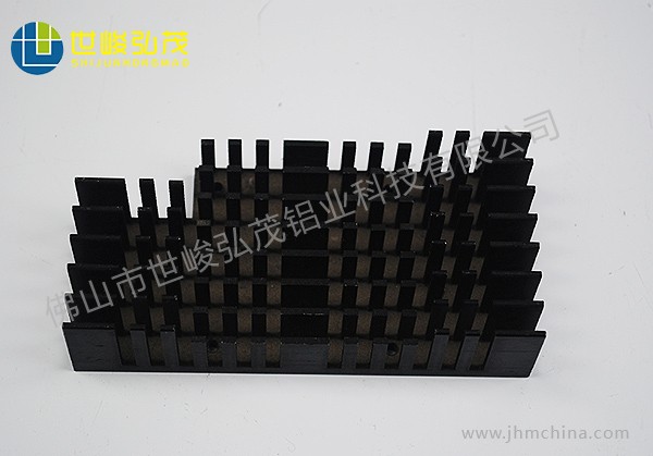 鋁合金散熱器生產(chǎn)廠家解析:什么是工業(yè)鋁型材? 鋁合金散熱器生產(chǎn)廠家解析:什么是工業(yè)鋁型材?