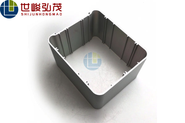 新能源汽車儲(chǔ)能電池盒鋁型材精密深加工 新能源汽車儲(chǔ)能電池盒鋁型材精密深加工